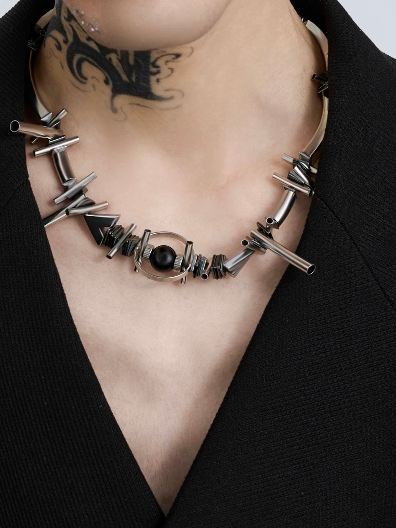 [STRUC TON] FUTURISTIC SPIKE NECKLACE A0064