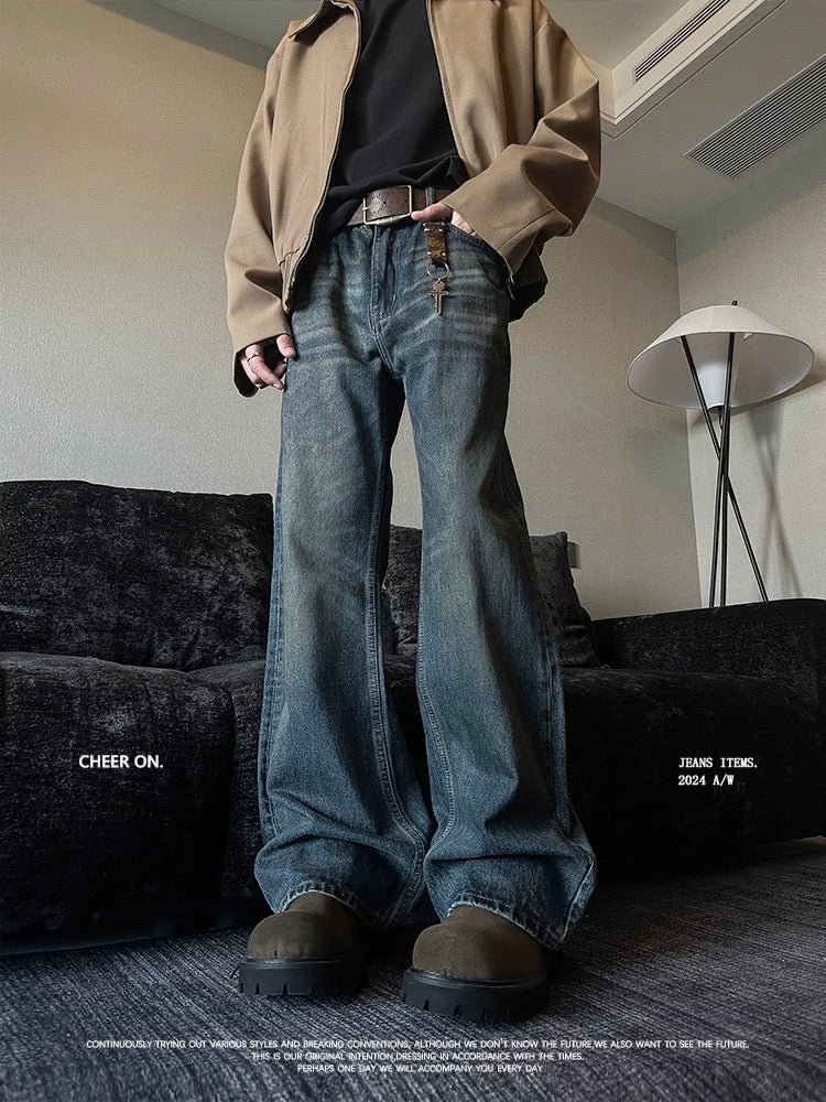 Vaqueros desgastados vintage de corte acampanado - Denim retro favorecedor de corte ajustado con lavado ombré B0108