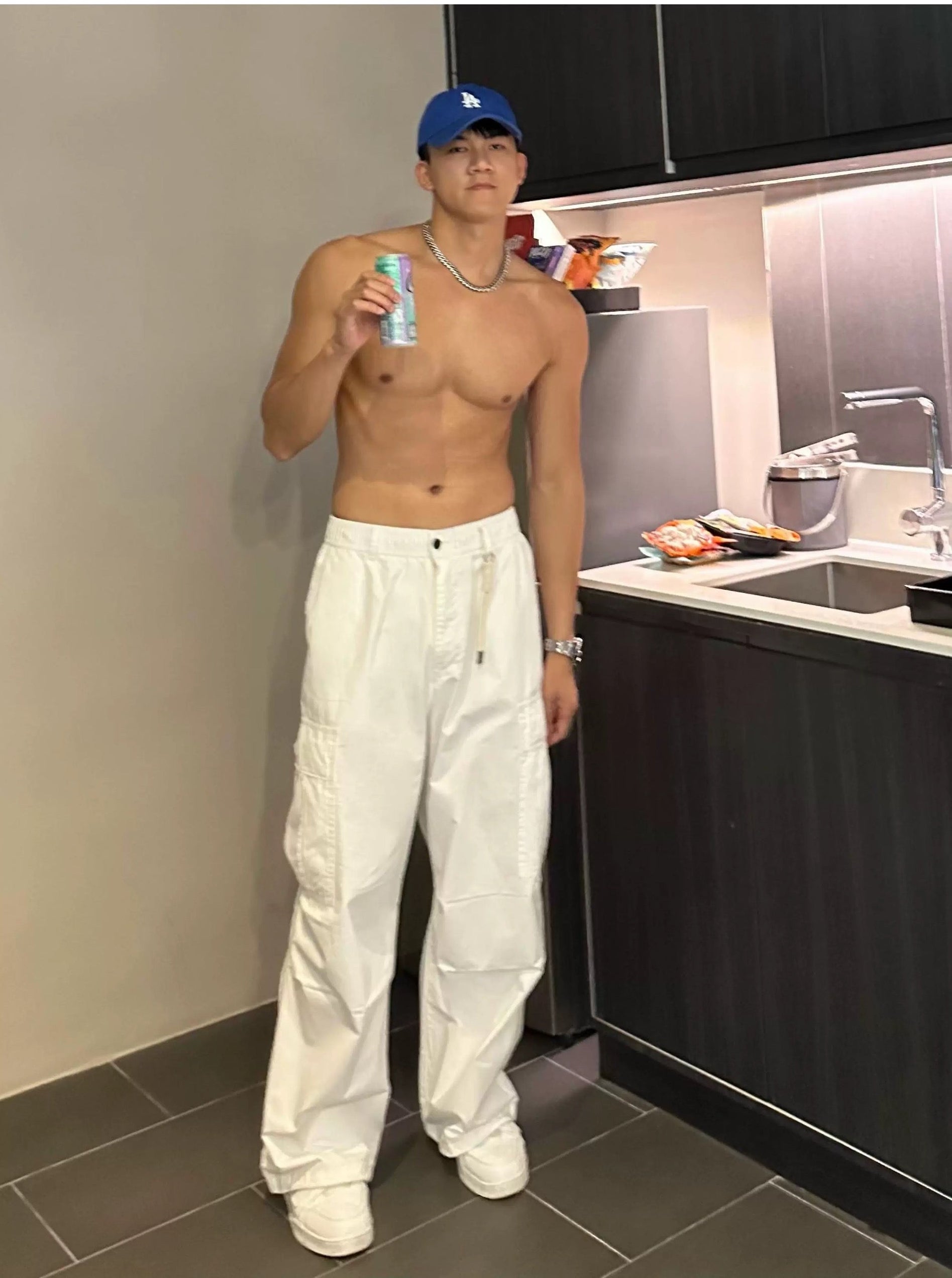 Men’s American High Street Wide-Leg Cargo Pants – Loose Fit Straight Utility Trousers B0054