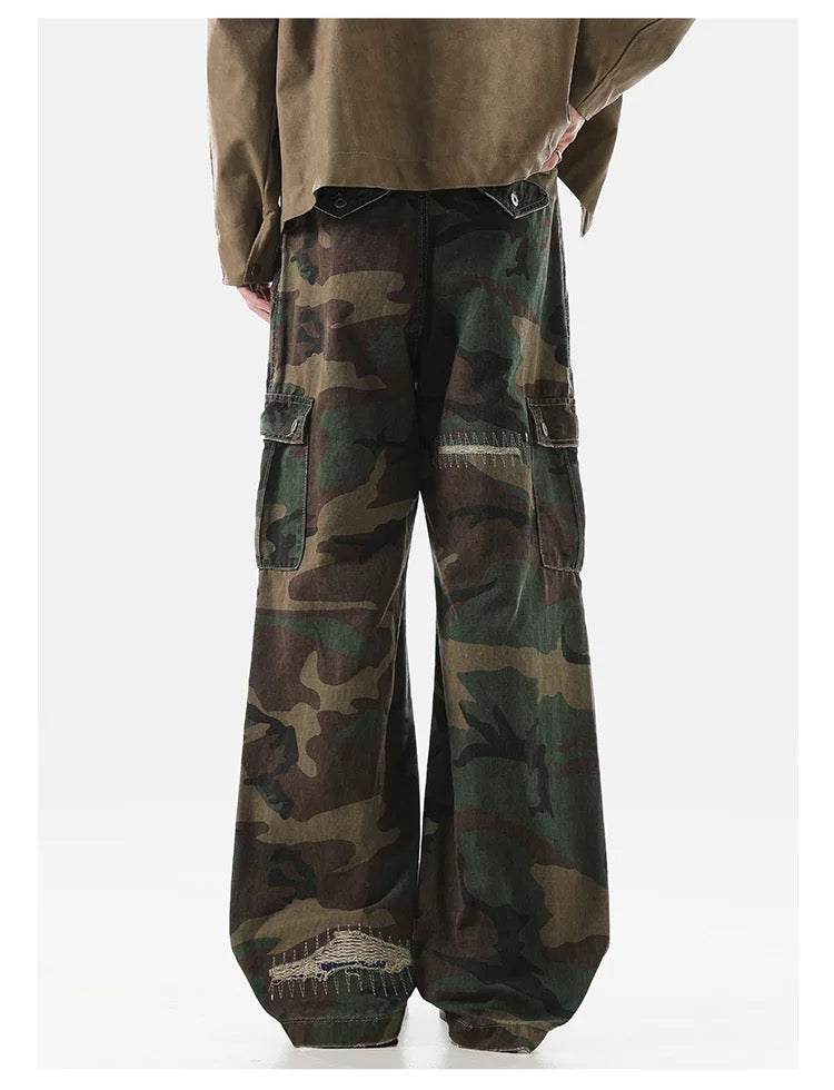 American Distressed Patchwork Camo Cargo Pants – Vintage Rugged Streetwear B0040