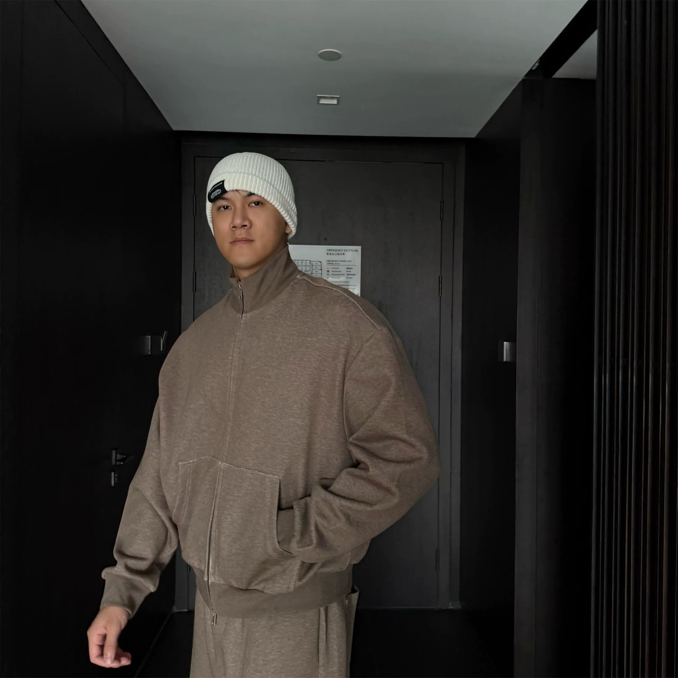 Conjunto deportivo informal para hombre: sudadera extragrande y pantalón ancho T0052