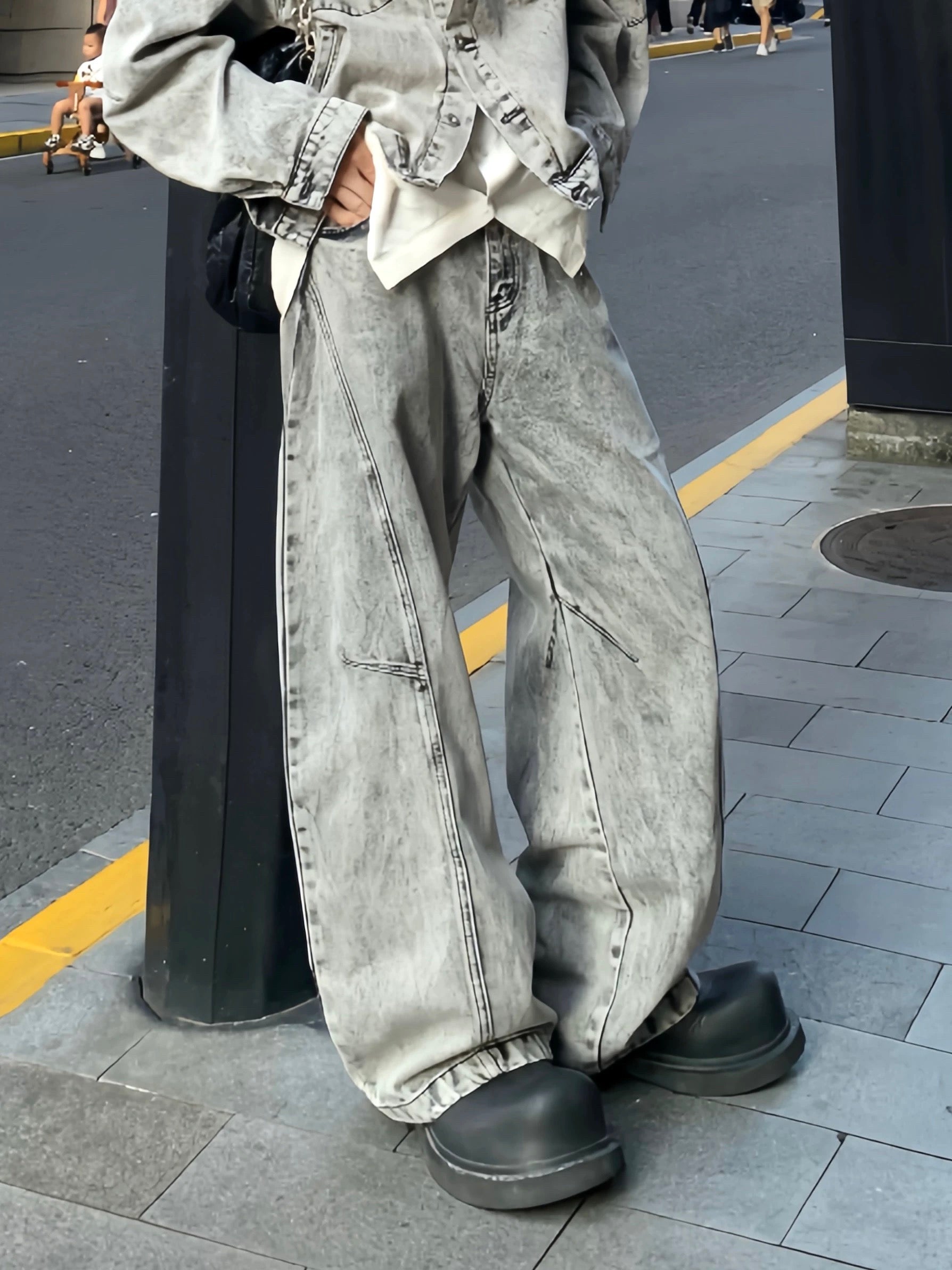 Men’s Vintage Curved-Cut Wide-Leg Jeans – Retro American Loose Fit Denim Pants B0056