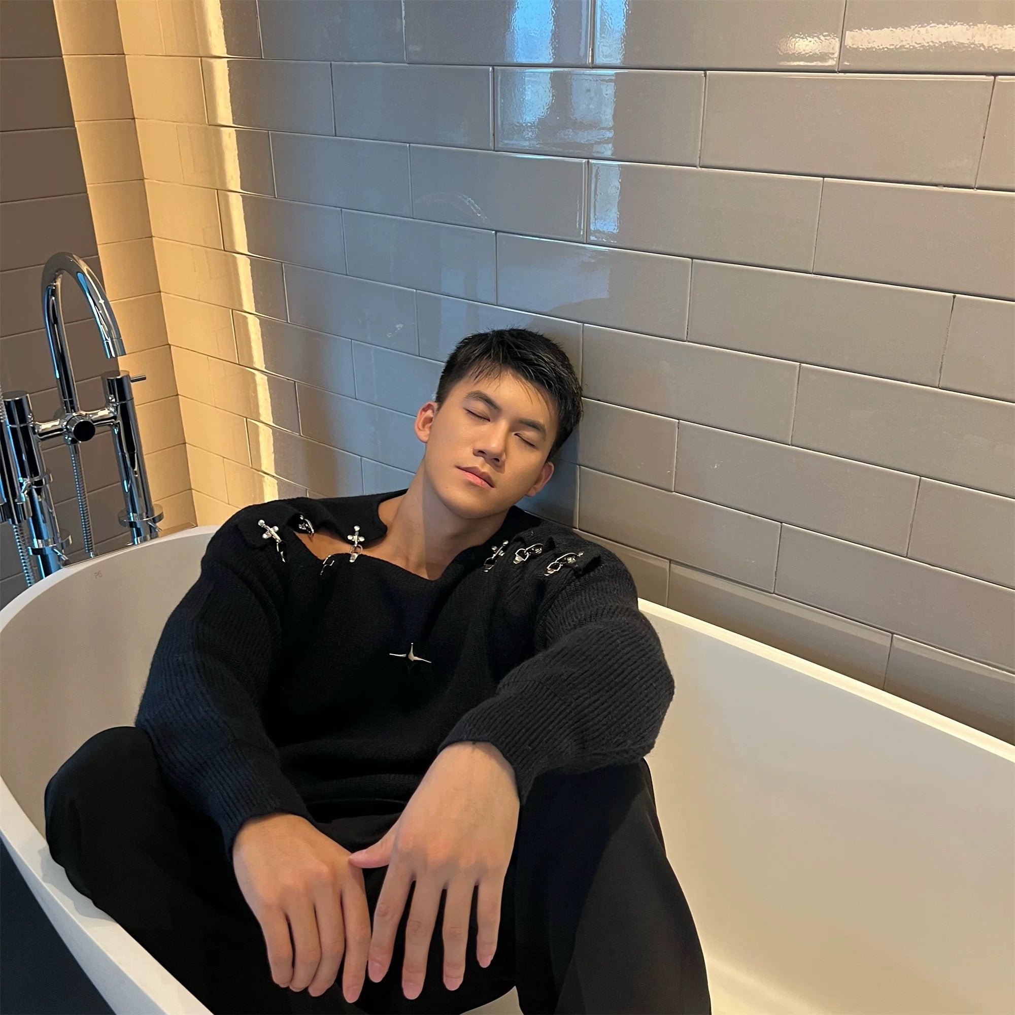 Suéter de punto con hebilla para hombre | Suéter holgado y cálido con estilo urbano T0056