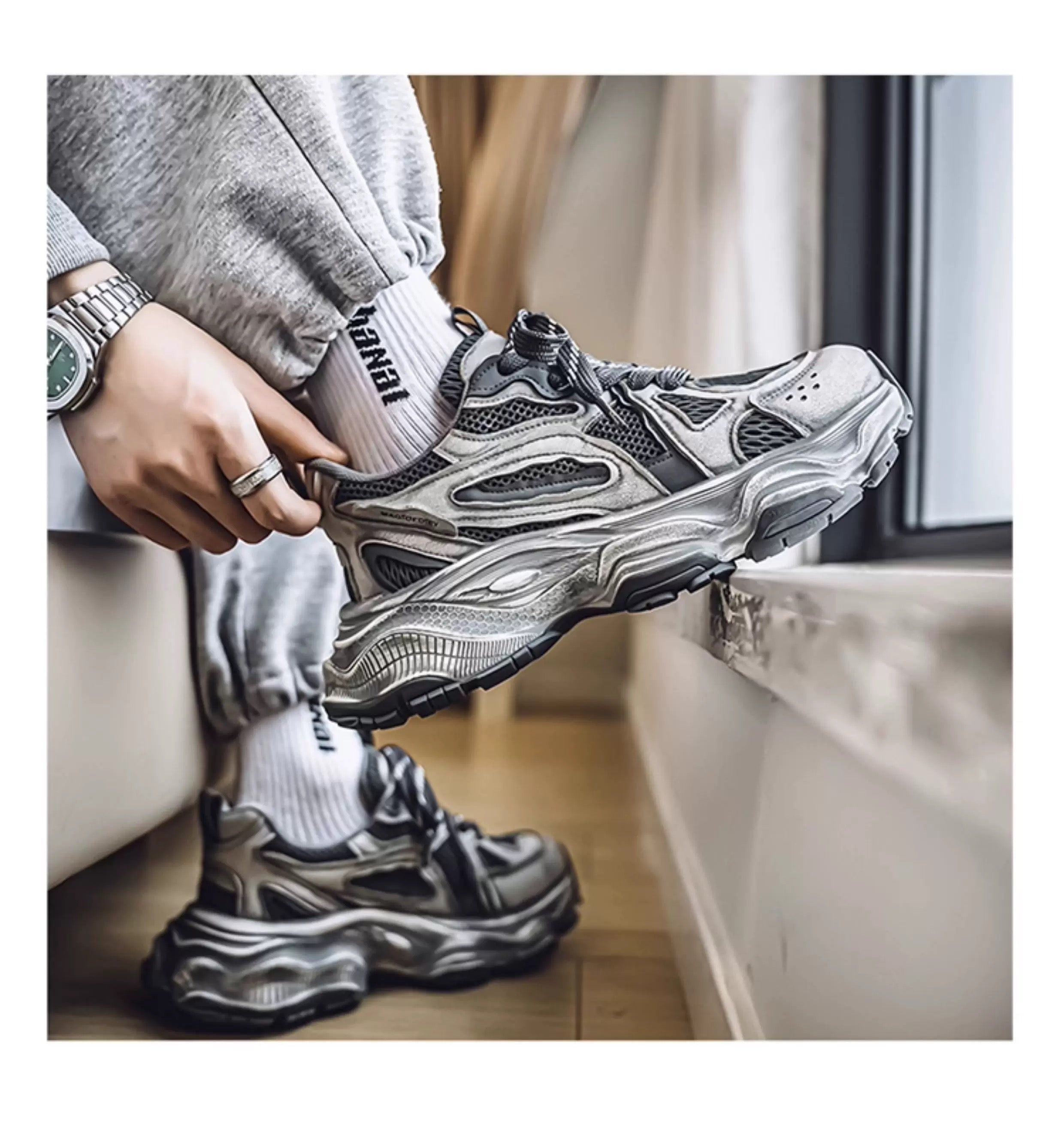 Zapatillas deportivas retro gruesas para hombre, zapatos casuales de moda para papá, zapatillas para correr de suela suave y modernas S0015