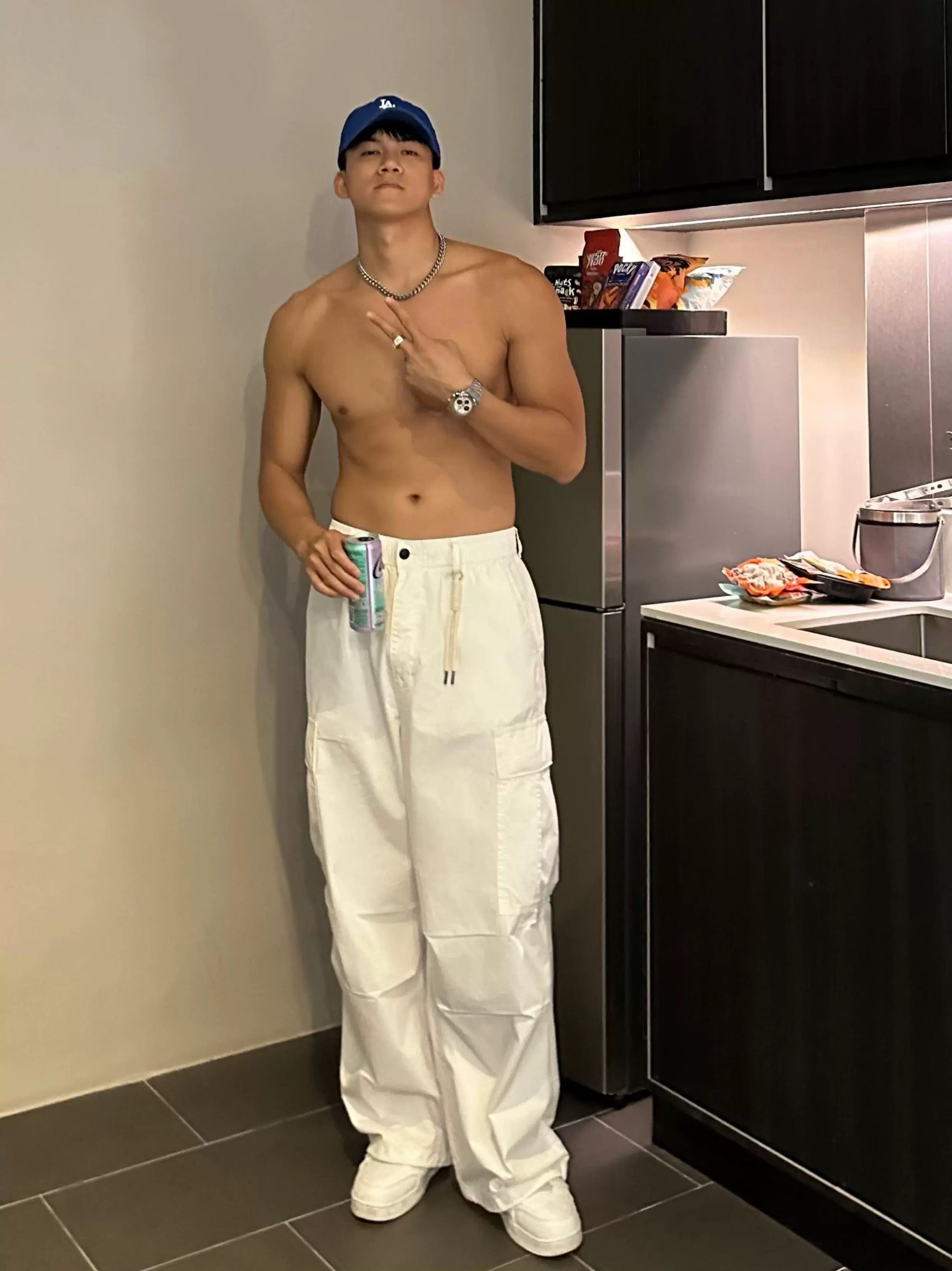 Men’s American High Street Wide-Leg Cargo Pants – Loose Fit Straight Utility Trousers B0054