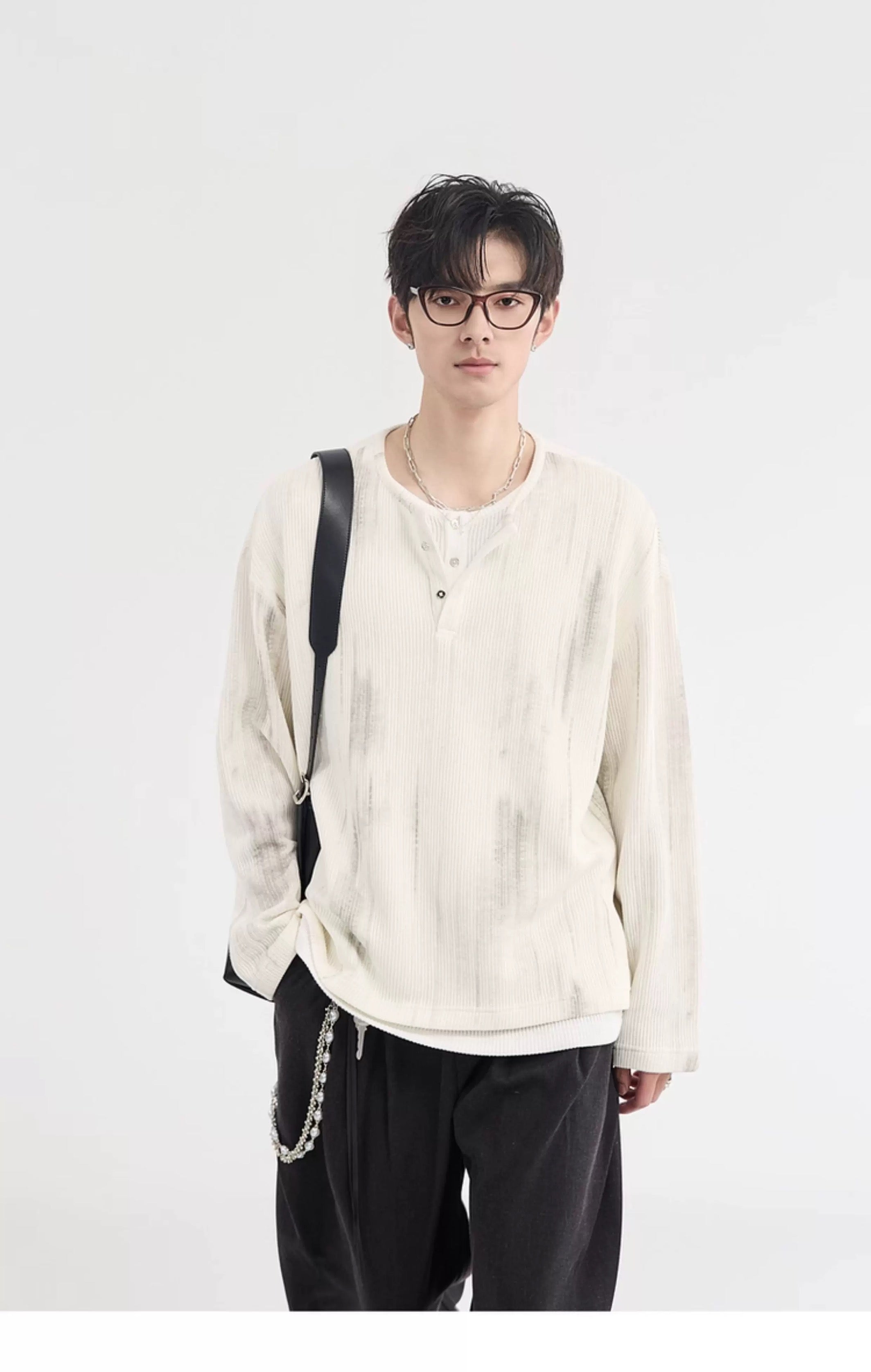 Men's 2025 New Textured Henry Neck Fake Two-Piece - Korean-Style V-Neck Long-Sleeve Base T-Shirt T0040