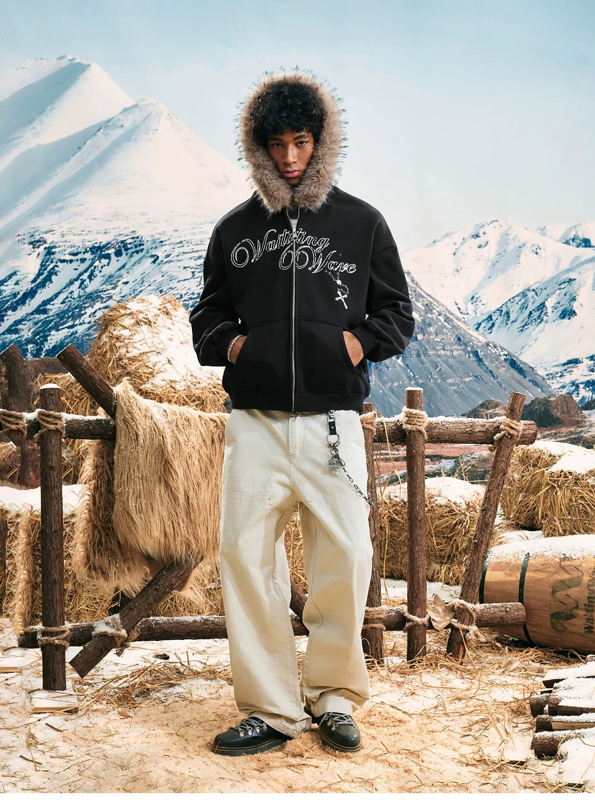 Vintage Graphic Fleece Hoodie with Faux Fur Collar T0029