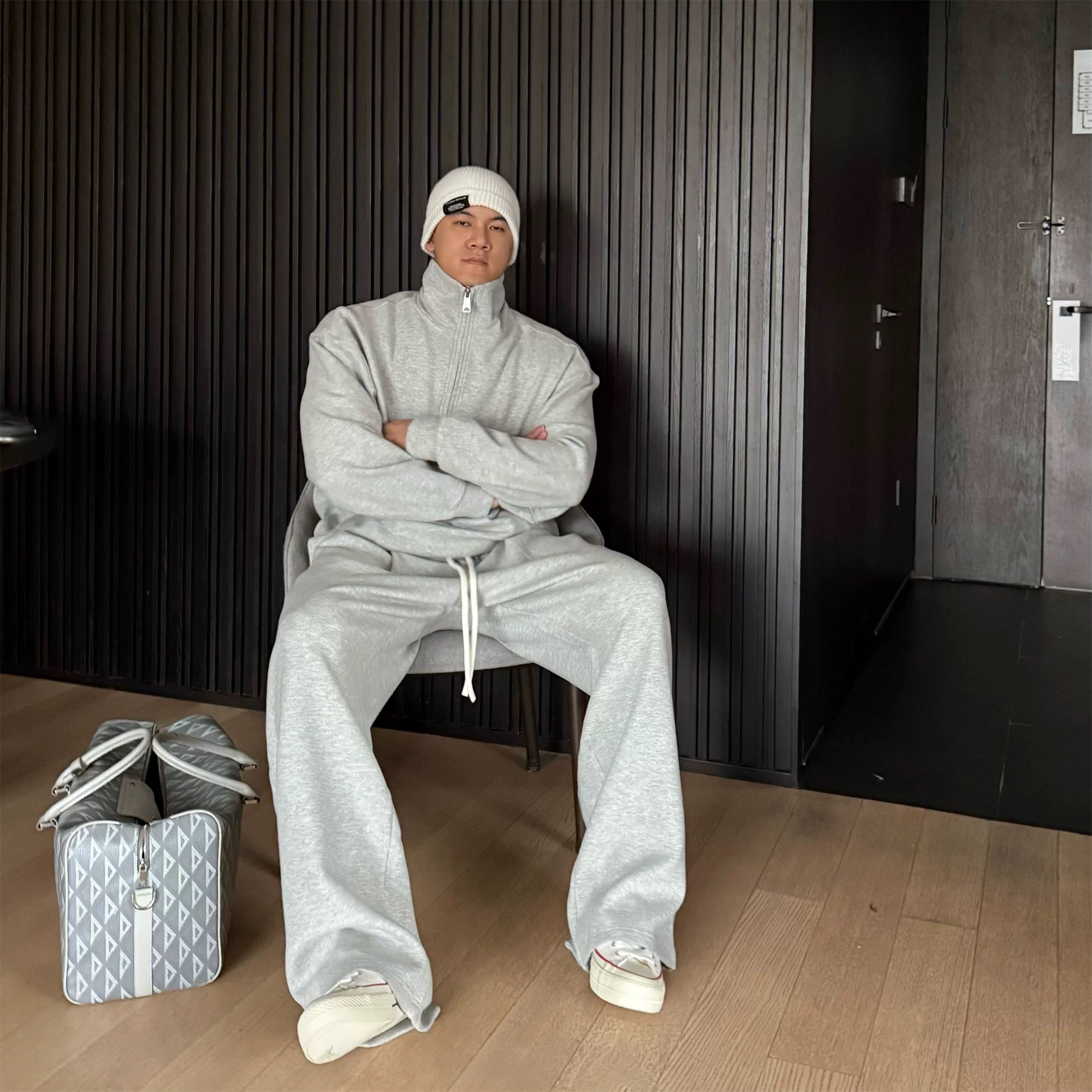 Chándal de polar estilo urbano para hombre | Conjunto de sudadera extragrande con cuello redondo y pantalón recto T0054