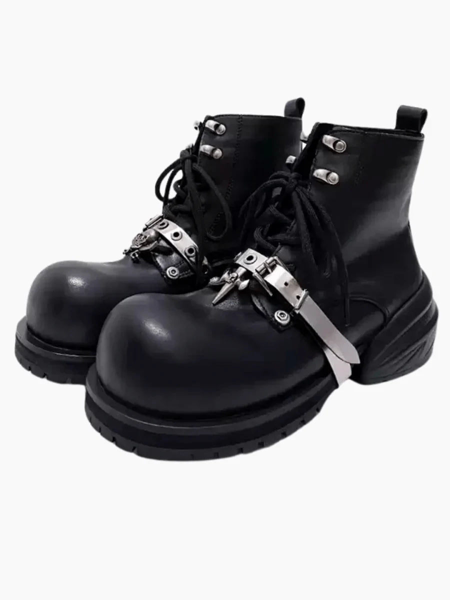 ZAPATOS CON CORDONES ESTILO BRITÁNICO S018