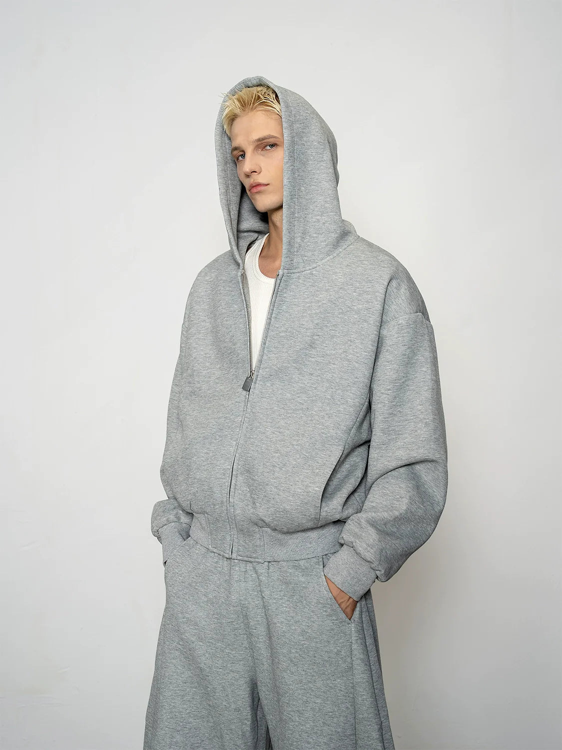 Short hooded sweater jacket men's autumn pleated casual sweatpants two-piece set S0172