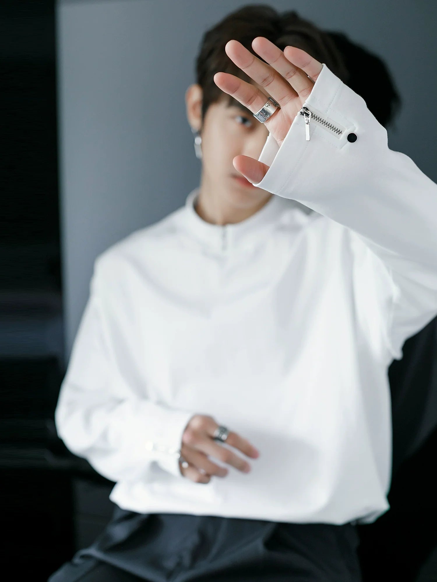 Men's spring zipper design sense inner bottoming shirt thin white long-sleeved T-shirt tide J0084