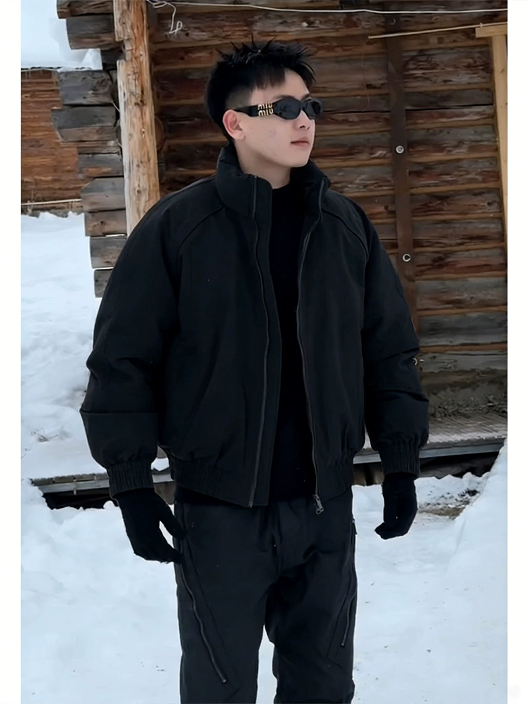 Black short stand-up neck silhouette down jacket C0379