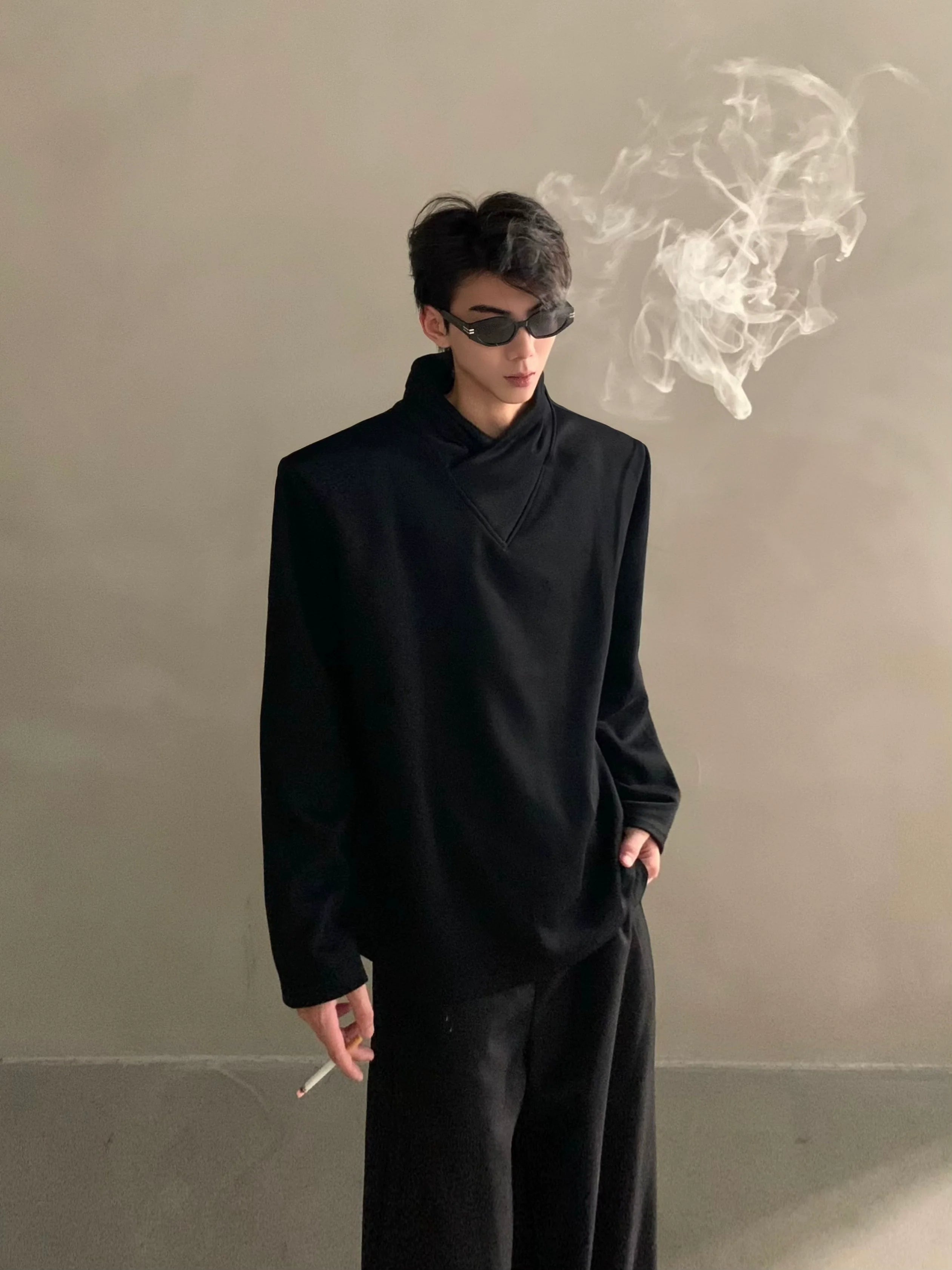 Autumn niche high-end sense stack collar silhouette long-sleeved T-shirt men's loose heavy ruffian handsome top J0086