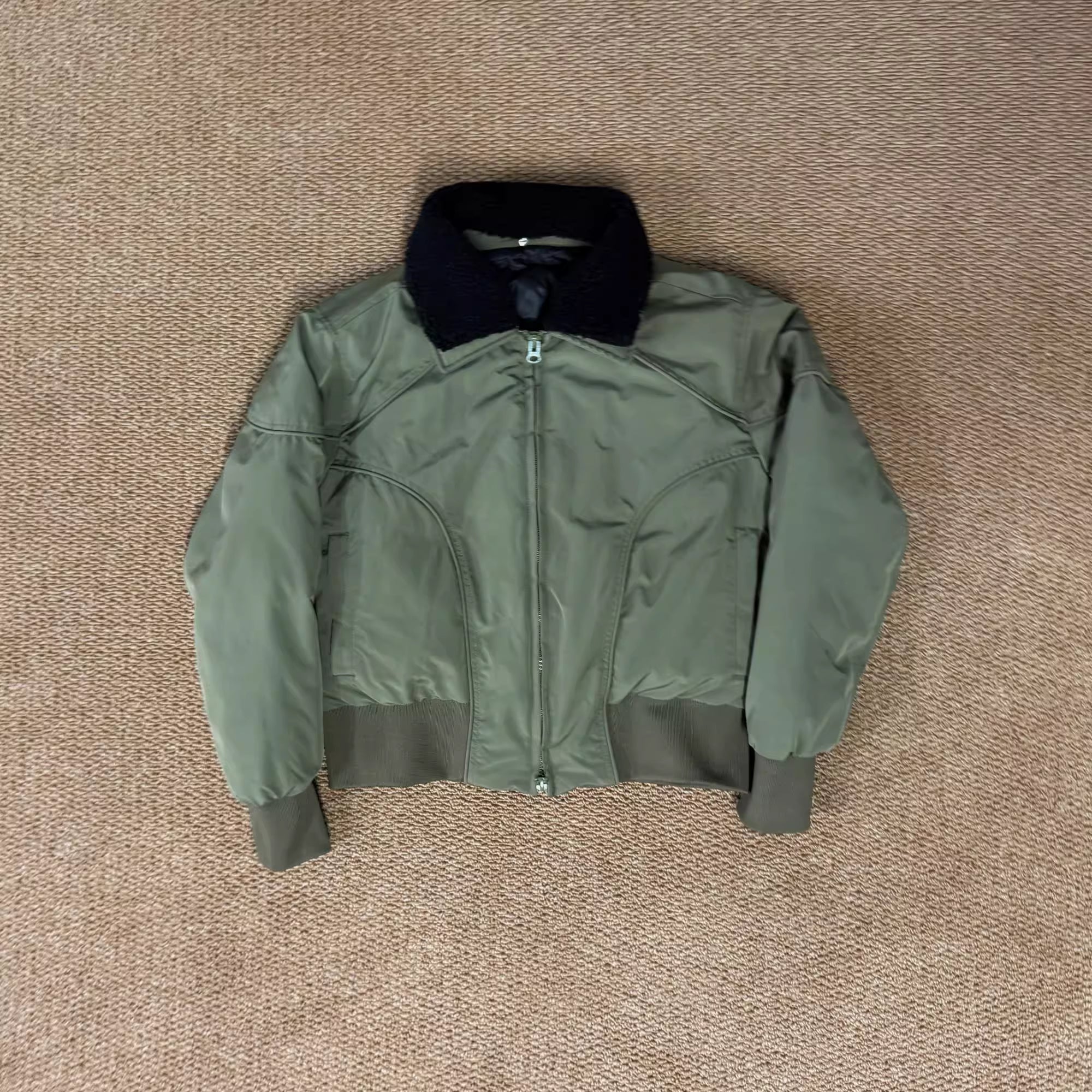 DETACHABLE-COLLAR CROPPED JACKET T0146