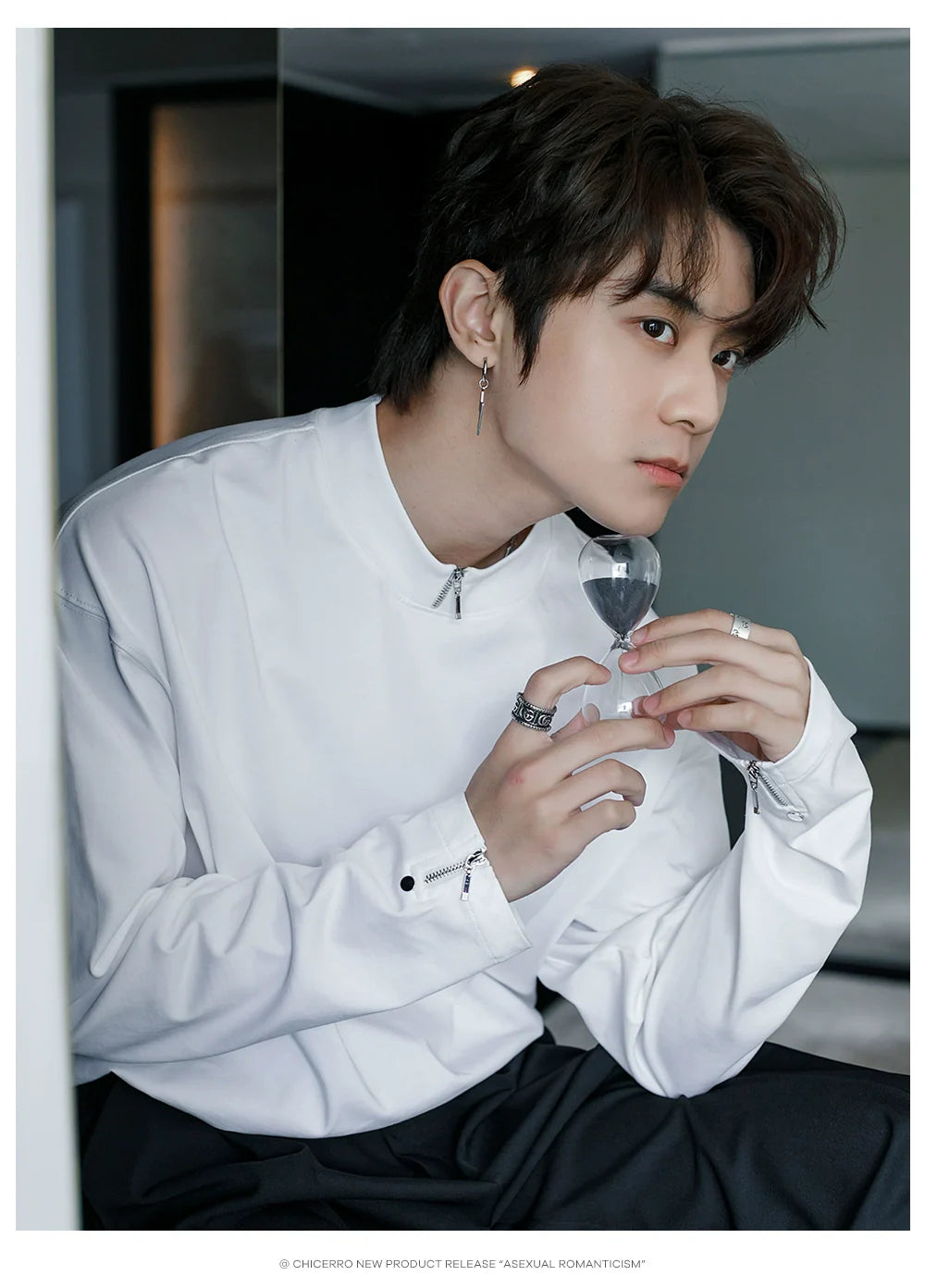 Men's spring zipper design sense inner bottoming shirt thin white long-sleeved T-shirt tide J0084