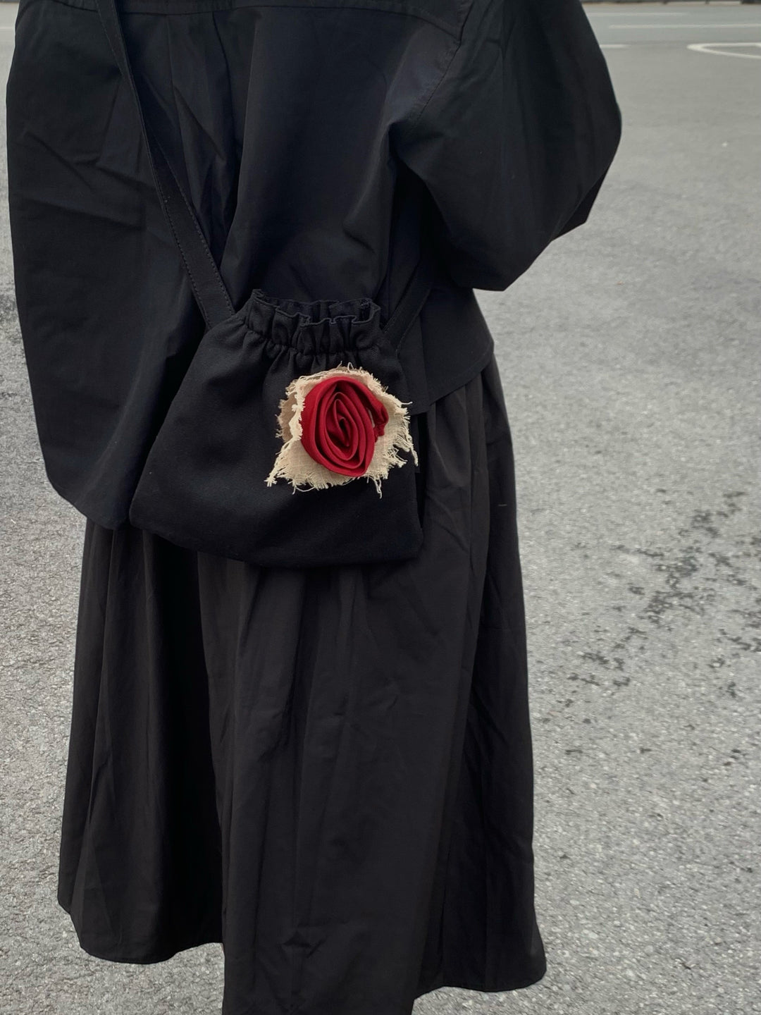 rose drawstring small messenger bag A0067