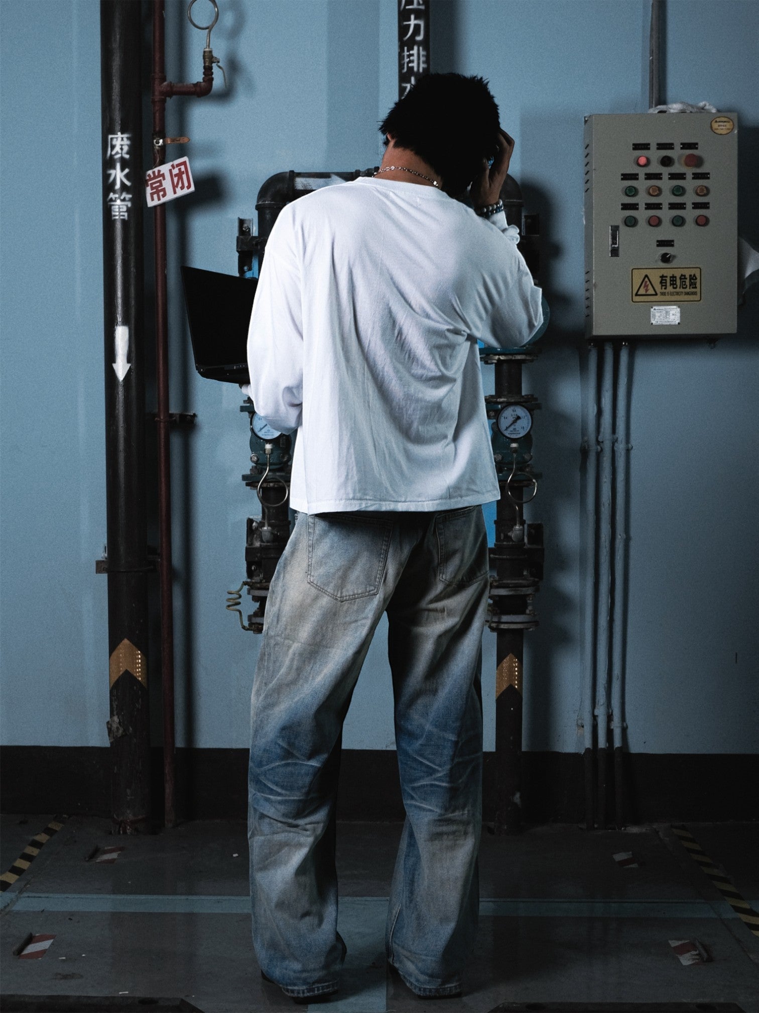 [TBR] WASHED A-CUT JEANS B0305