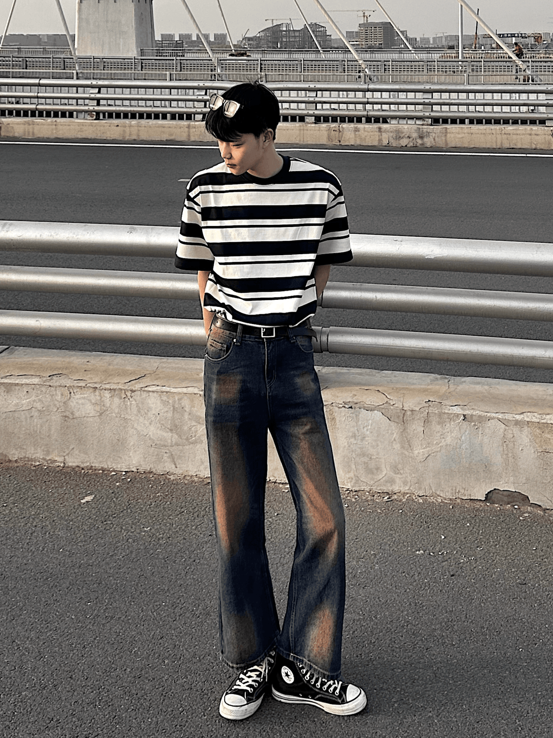 Washed contrast color wide leg jeans B0119