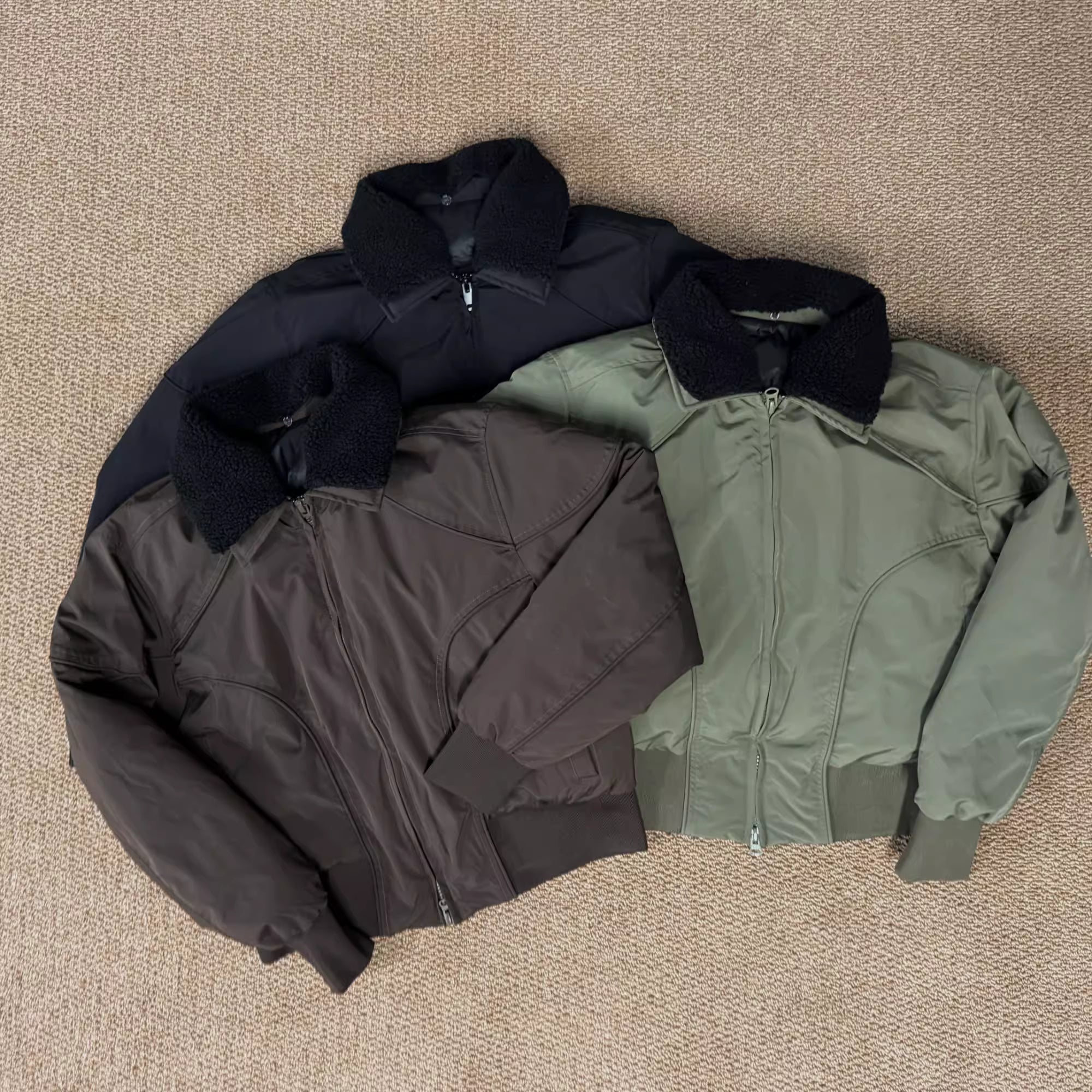 DETACHABLE-COLLAR CROPPED JACKET T0146