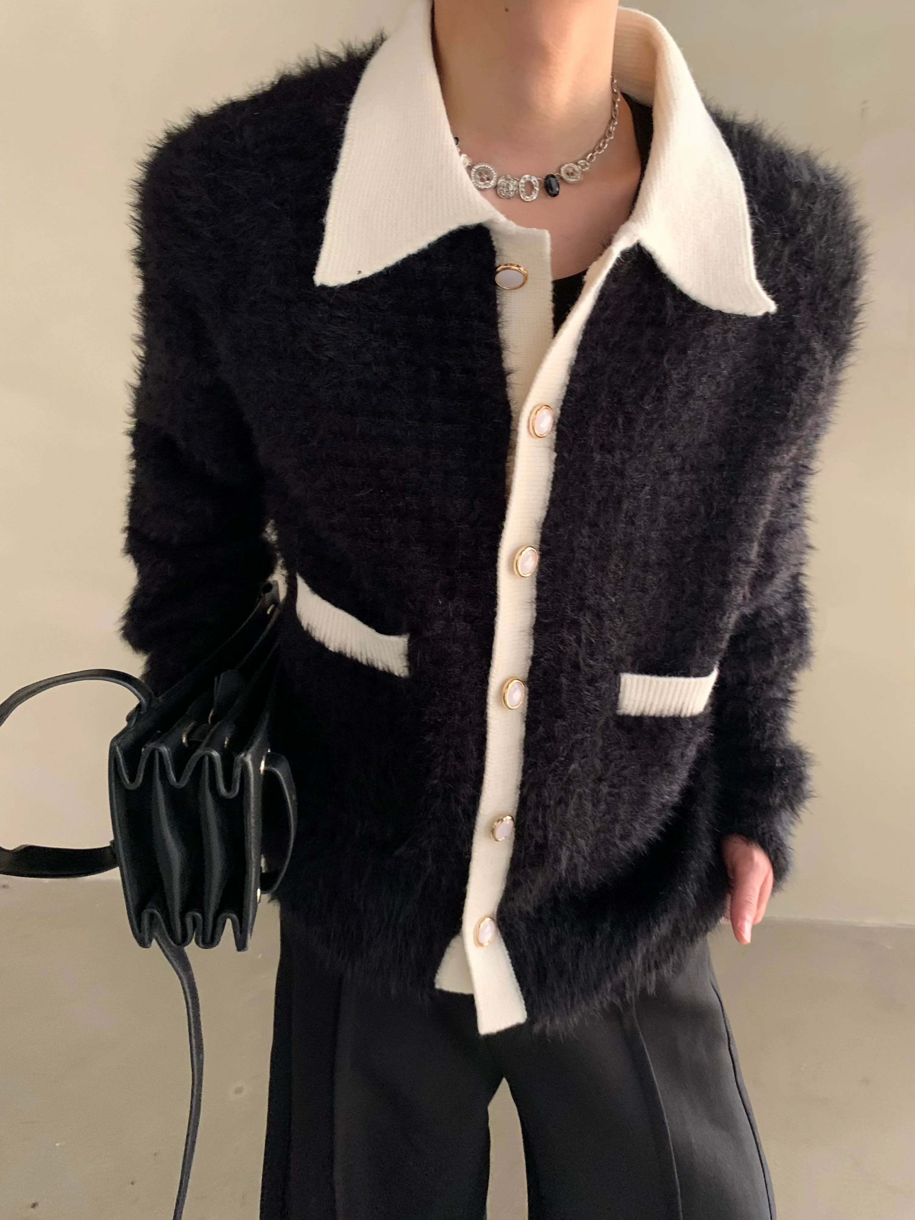 Winter extravagant atmosphere small fragrant lapel knitted cardigan men's heavy button sweater jacket  S0163