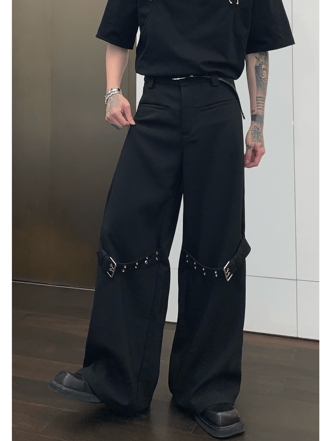 strap design straight suit pants B0152
