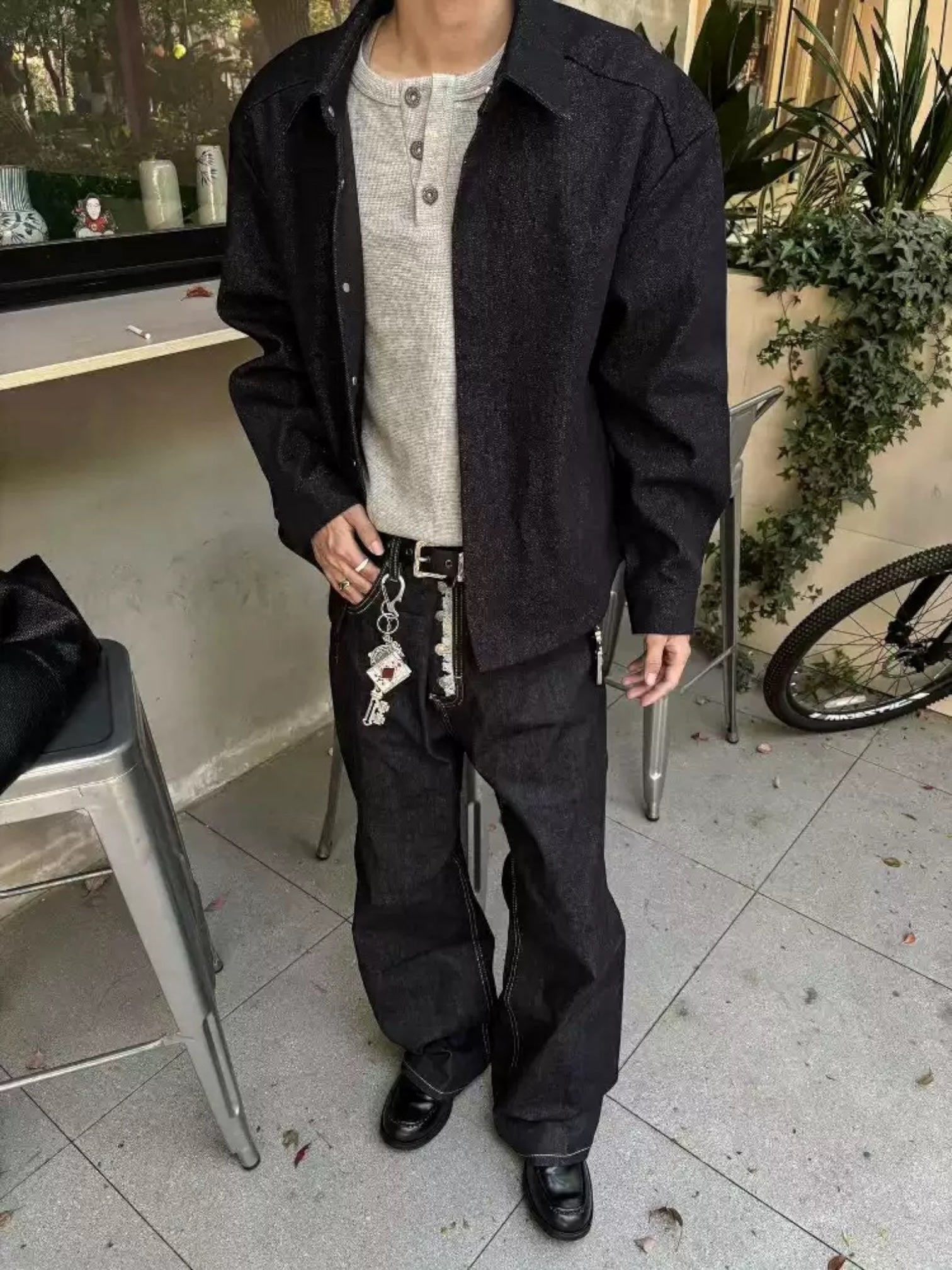 [DECEYE] DISTRESSED A-CUT DENIM JEANS B0304