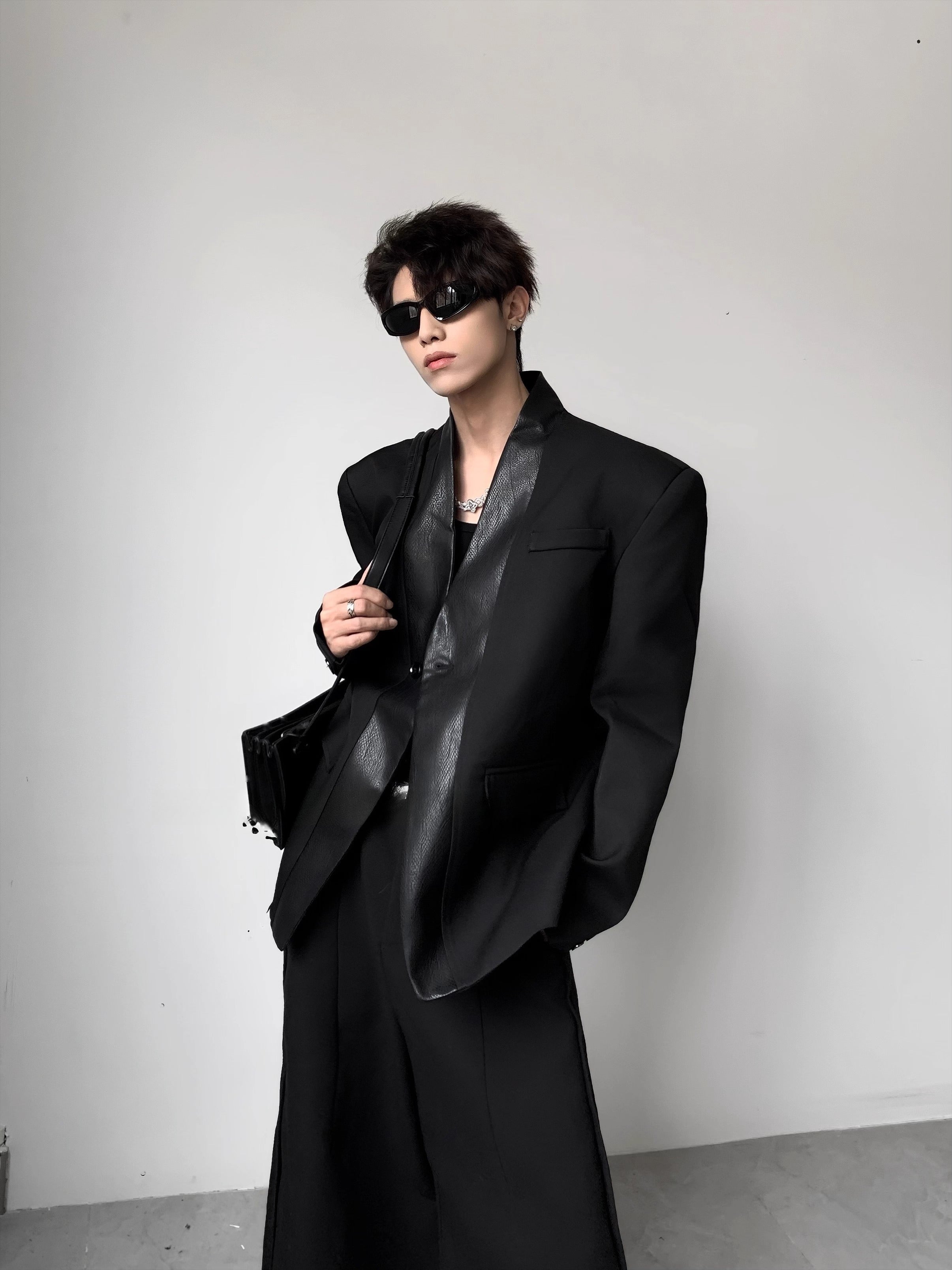 Light luxury leather design sense of extravagance v-neck shoulder padded blazer men's autumn high-end silhouette suit R018