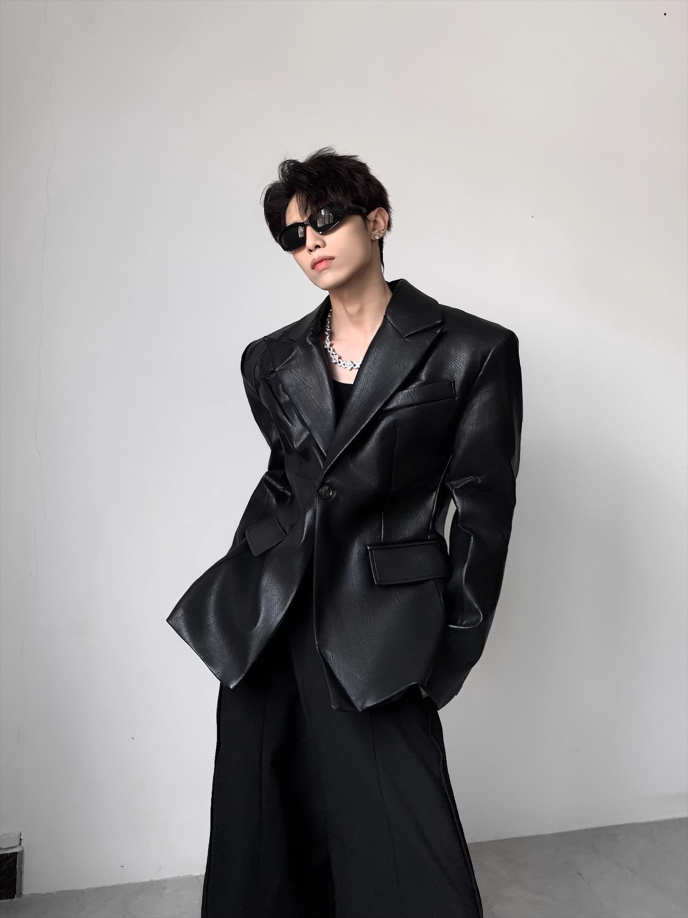 Light luxury suit version design shoulder padded leather jacket men's autumn advanced sense ruffian handsome waist suit R017