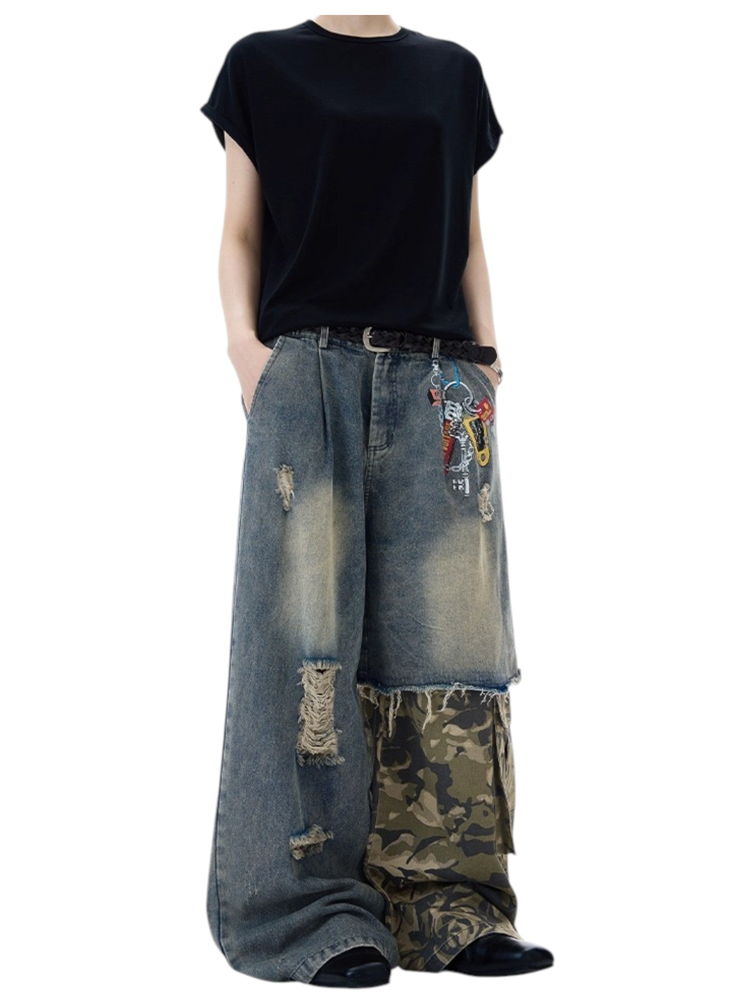 [MADWITCH] PATCHED CAMO DESTROYED JEANS B0310