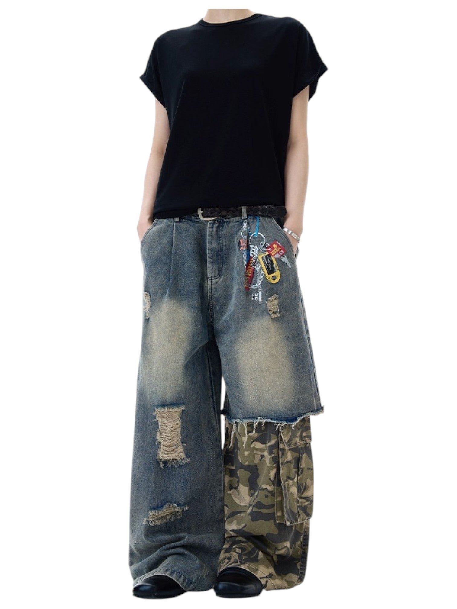 [MADWITCH] PATCHED CAMO DESTROYED JEANS B0310
