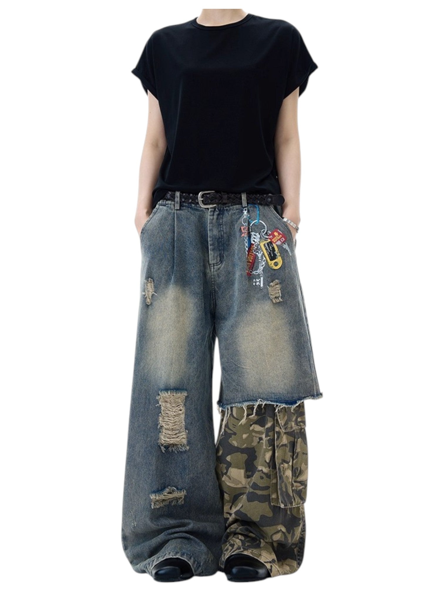 [MADWITCH] PATCHED CAMO DESTROYED JEANS B0310