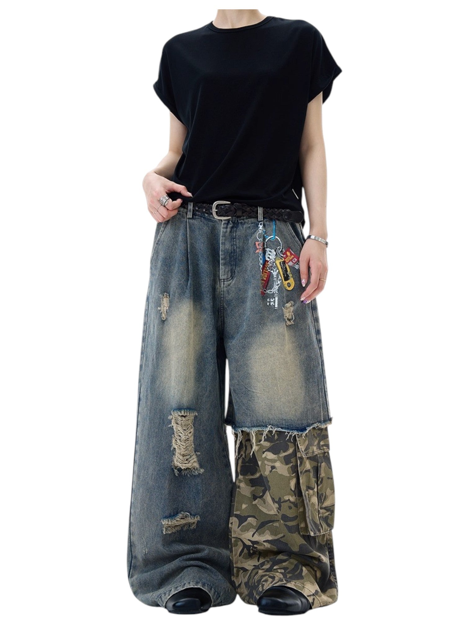 [MADWITCH] PATCHED CAMO DESTROYED JEANS B0310