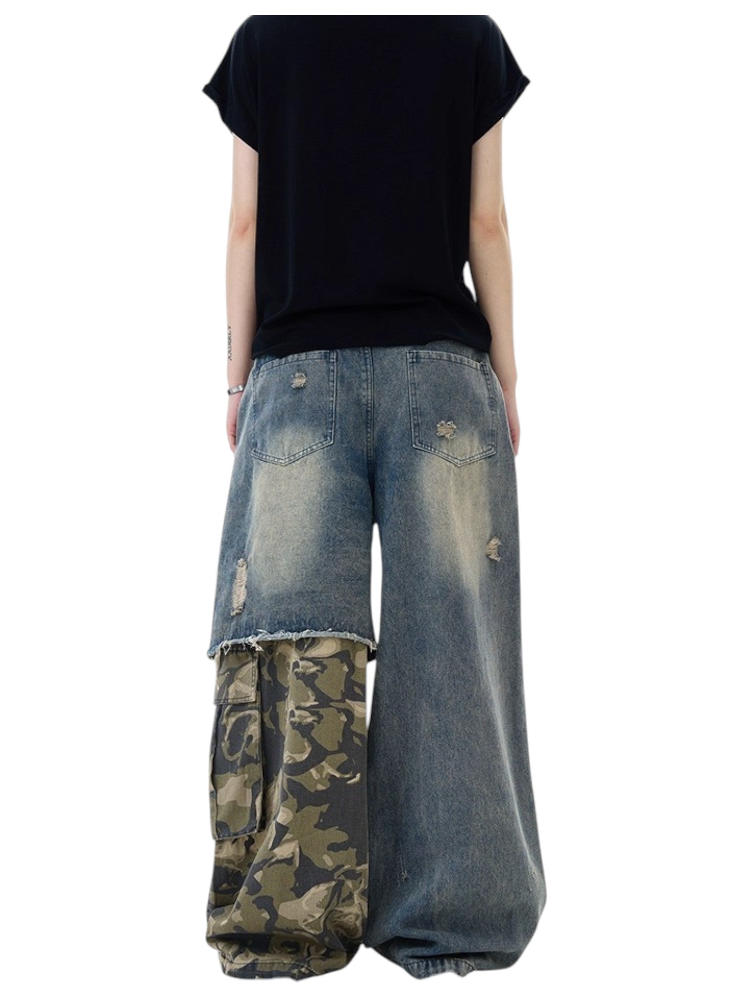 [MADWITCH] PATCHED CAMO DESTROYED JEANS B0310