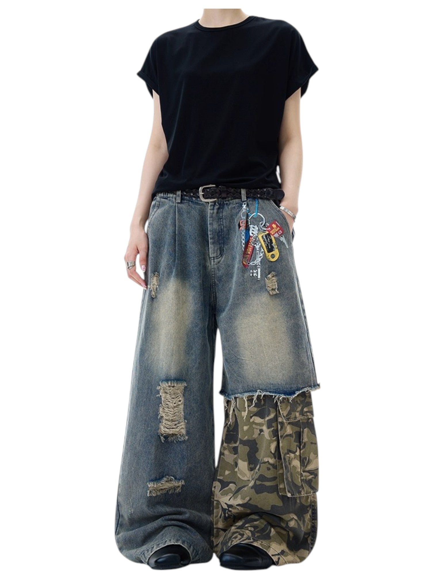 [MADWITCH] PATCHED CAMO DESTROYED JEANS B0310