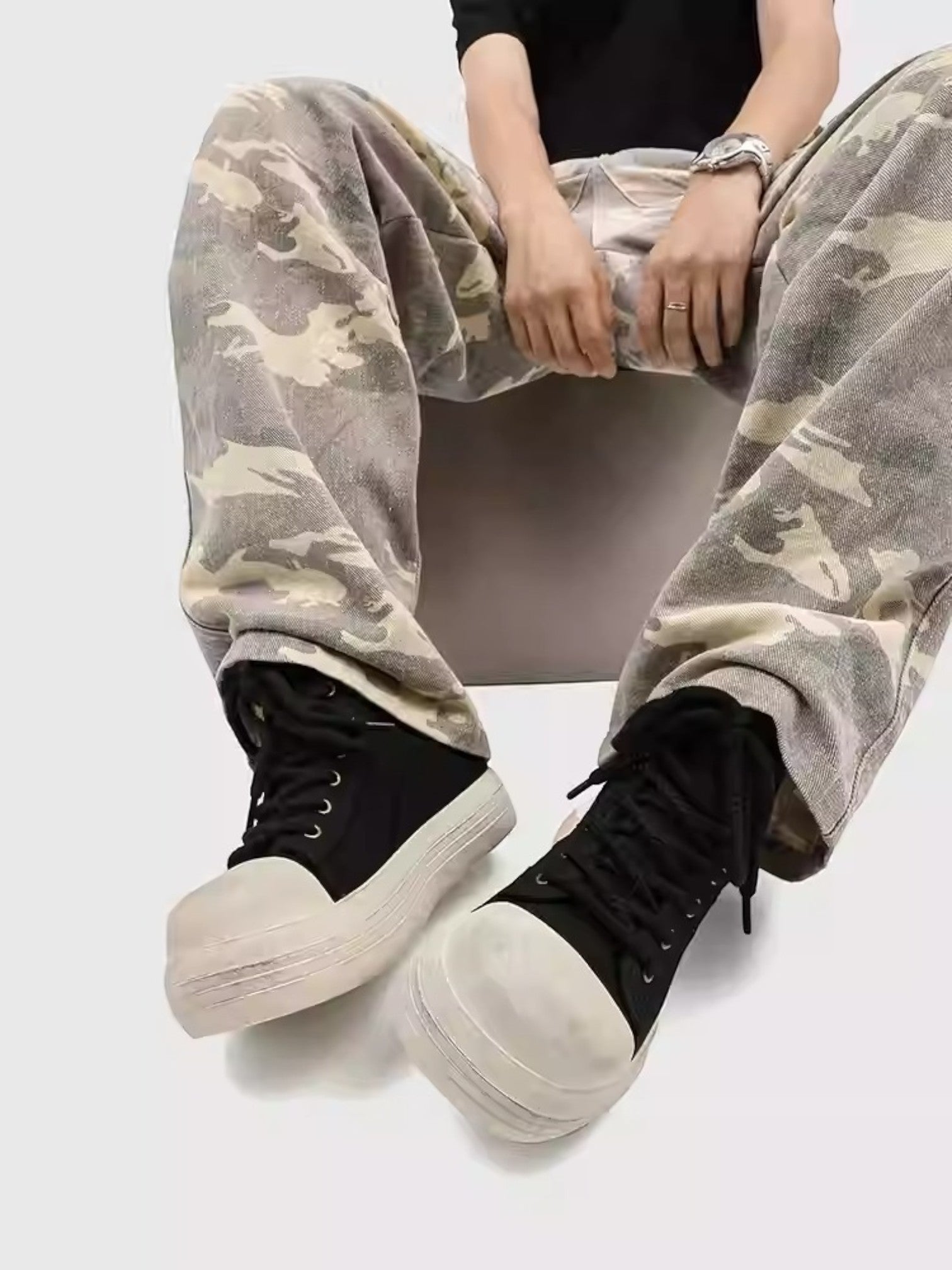 OVERSIZED TOE CANVAS SHOES S0054